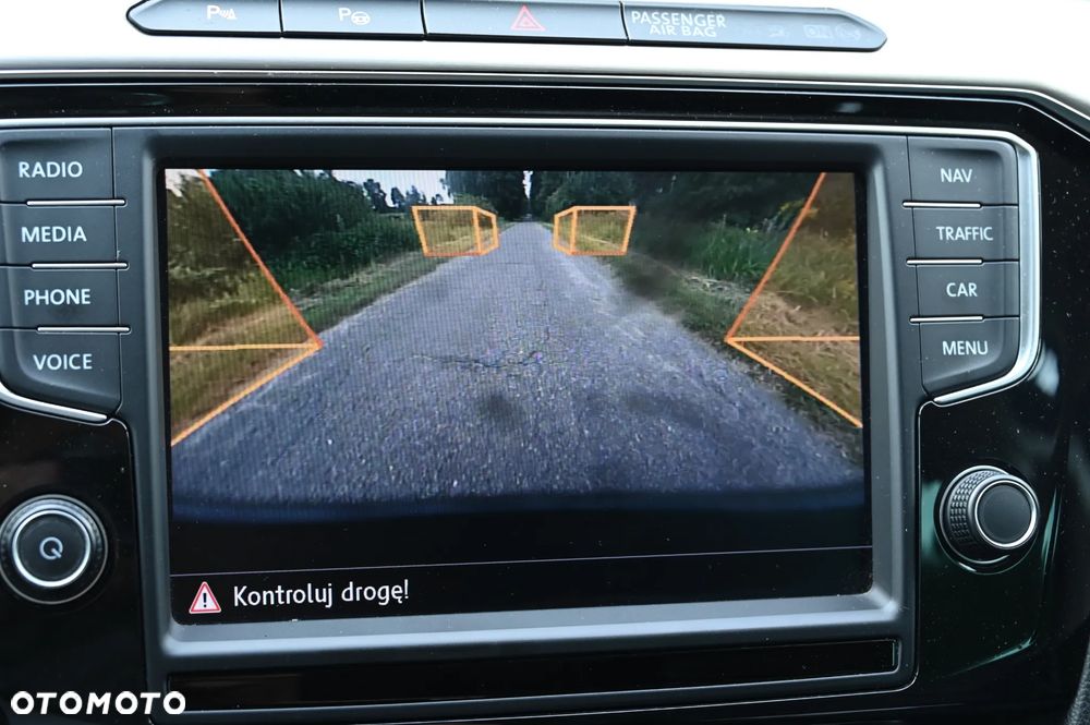 Volkswagen Passat 2.0 TDI Bi-Turbo BMT 4Mot Highline DSG - 28