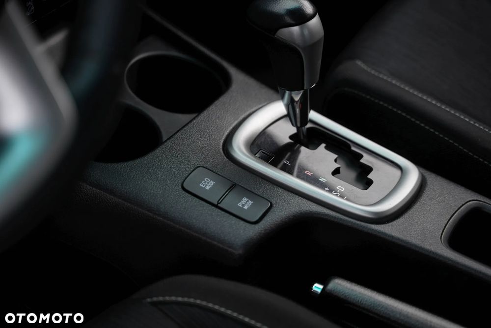 Toyota Hilux 2.8 D-4D Double Cab SR5 4x4 - 19