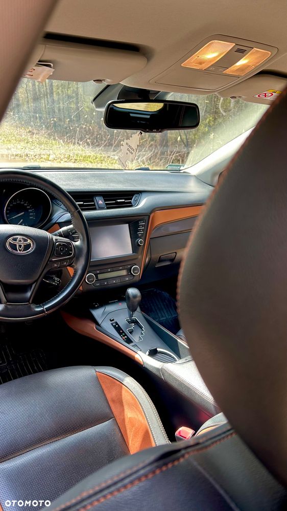 Toyota Avensis 2.0 Premium MS - 6