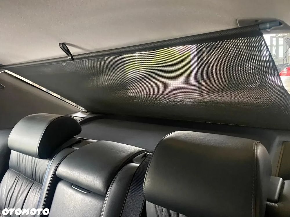 BMW Seria 7 750iL - 10