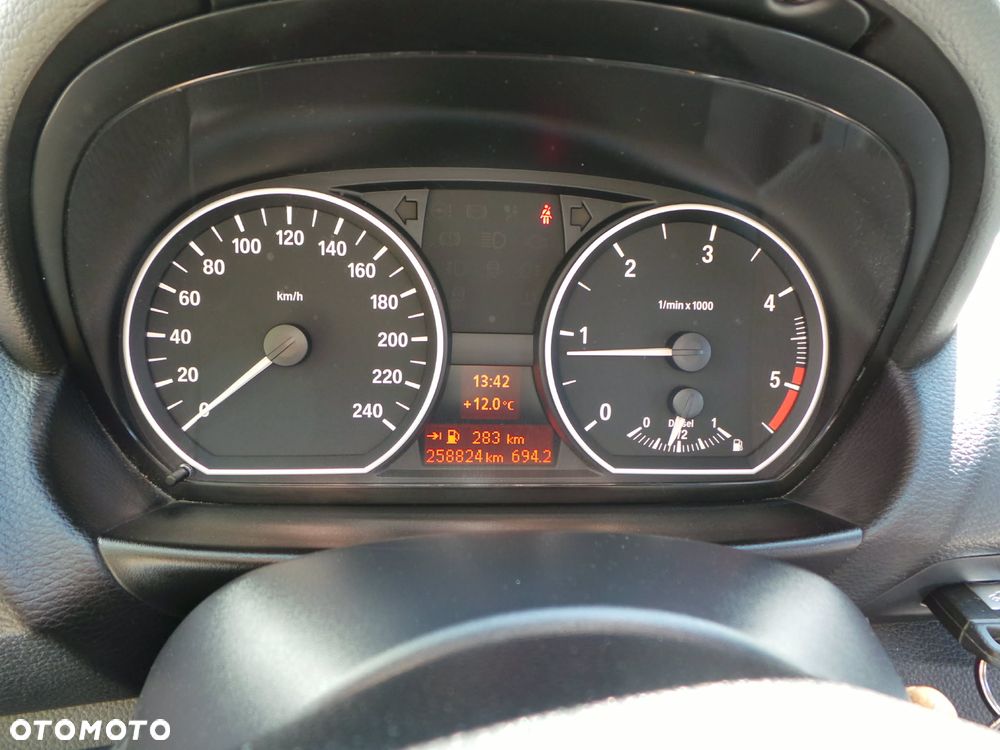 BMW Seria 1 118d - 8