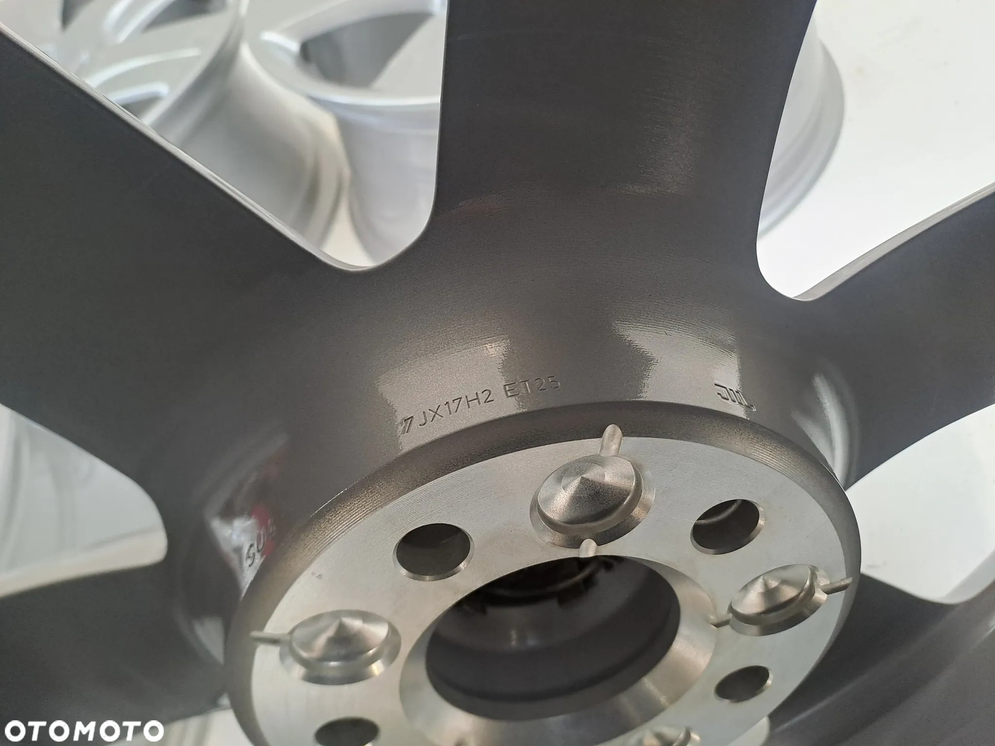 FELGI 5x112 7Jx17 CALI ET25 4G8601025H AUDI A6C7 VW Seat Skoda DEMO Komplet - 7