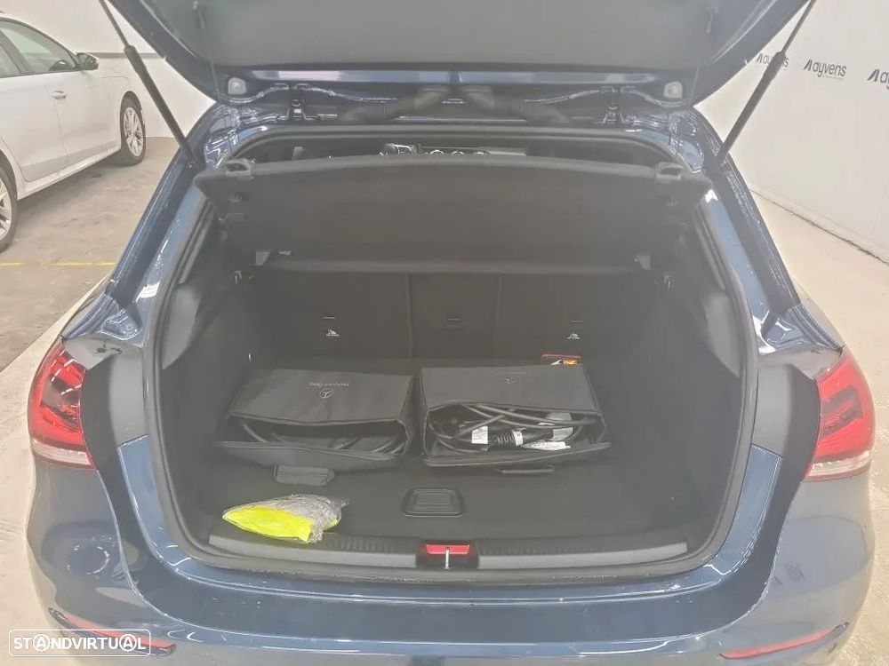 Mercedes-Benz A 250 e Style Plus - 10