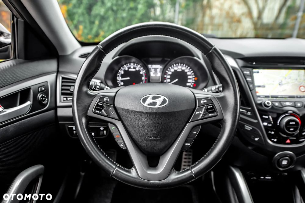 Hyundai Veloster 1.6 Turbo Premium - 17