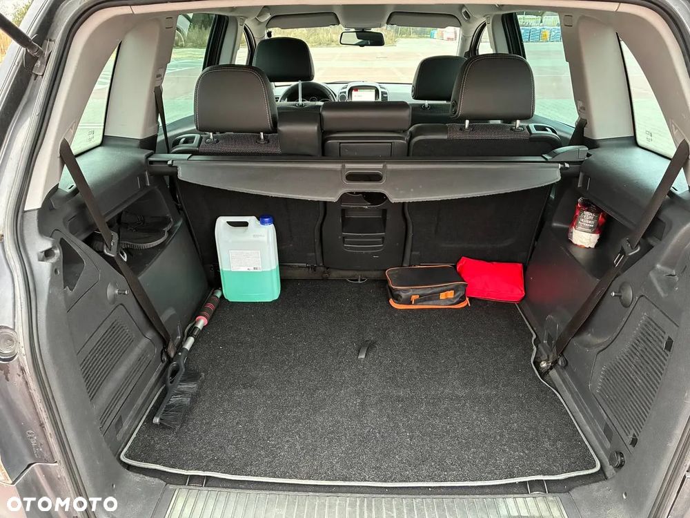 Opel Zafira - 16