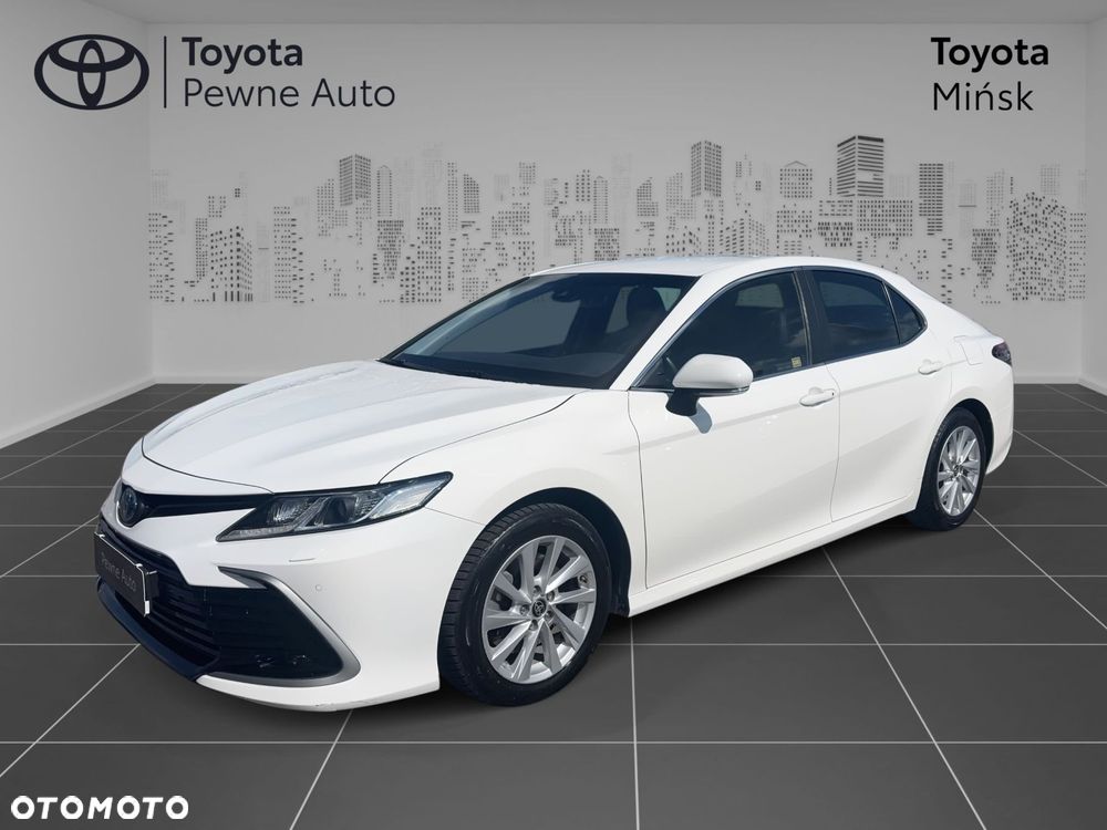 Toyota Camry 2.5 Hybrid Comfort CVT - 2