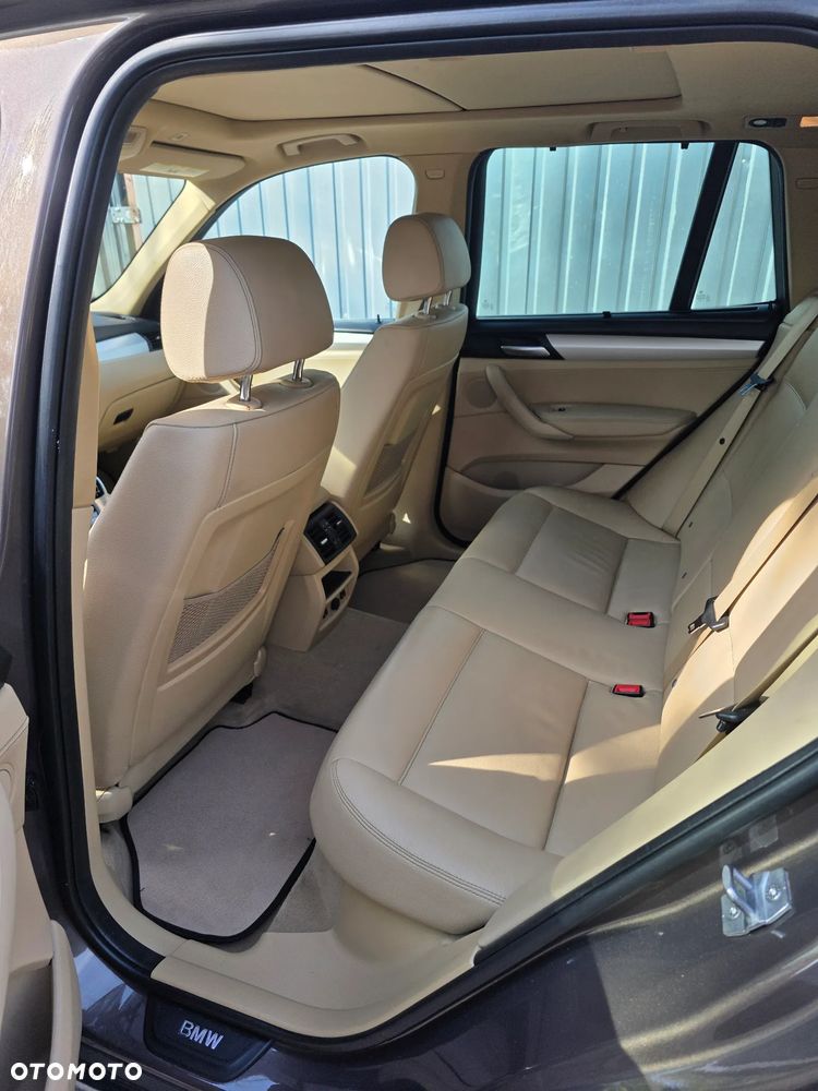 BMW X3 28i xDrive - 9