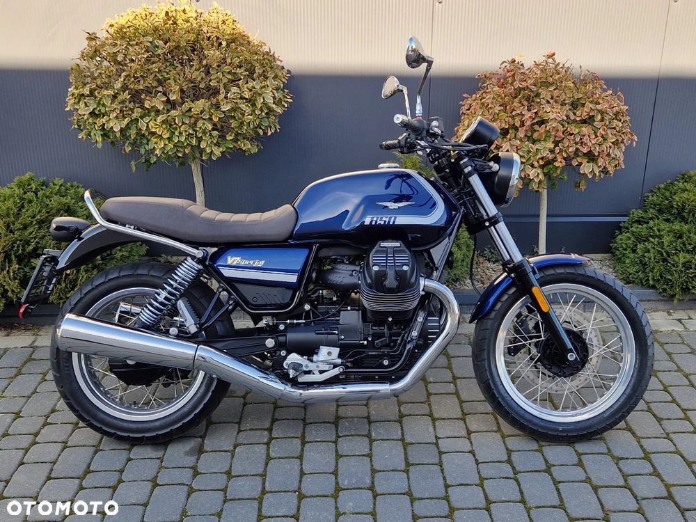 Moto Guzzi V7 - 2