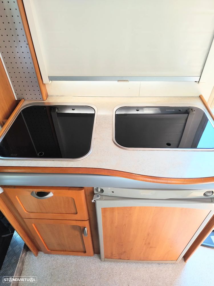 Hymer Car Eriba - 19