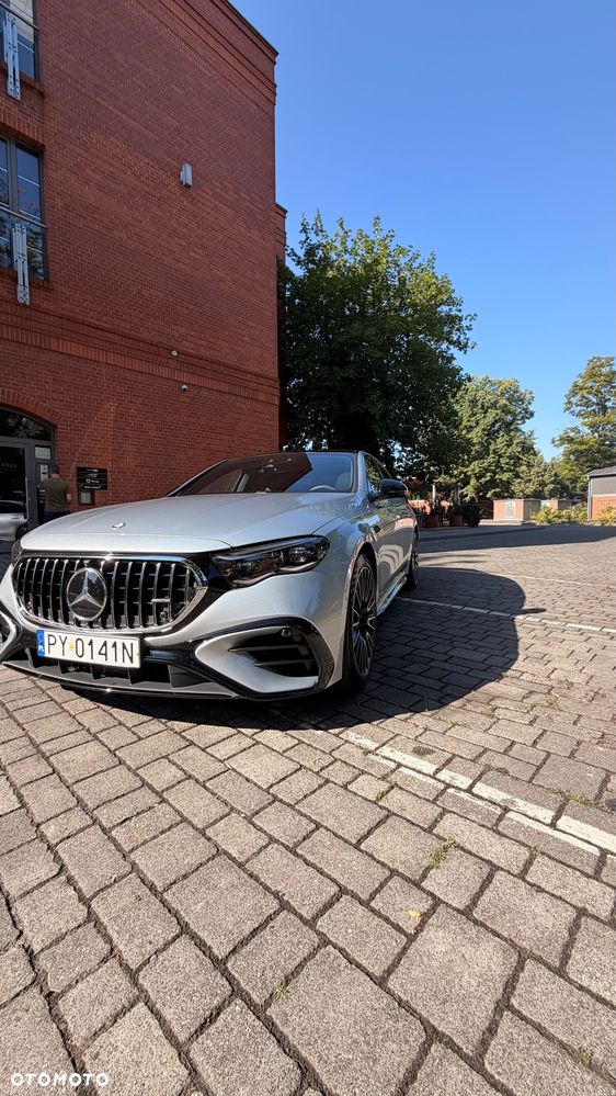 Mercedes-Benz Klasa E AMG 53 4Matic+ AMG SPEEDSHIFT TCT 9G - 14
