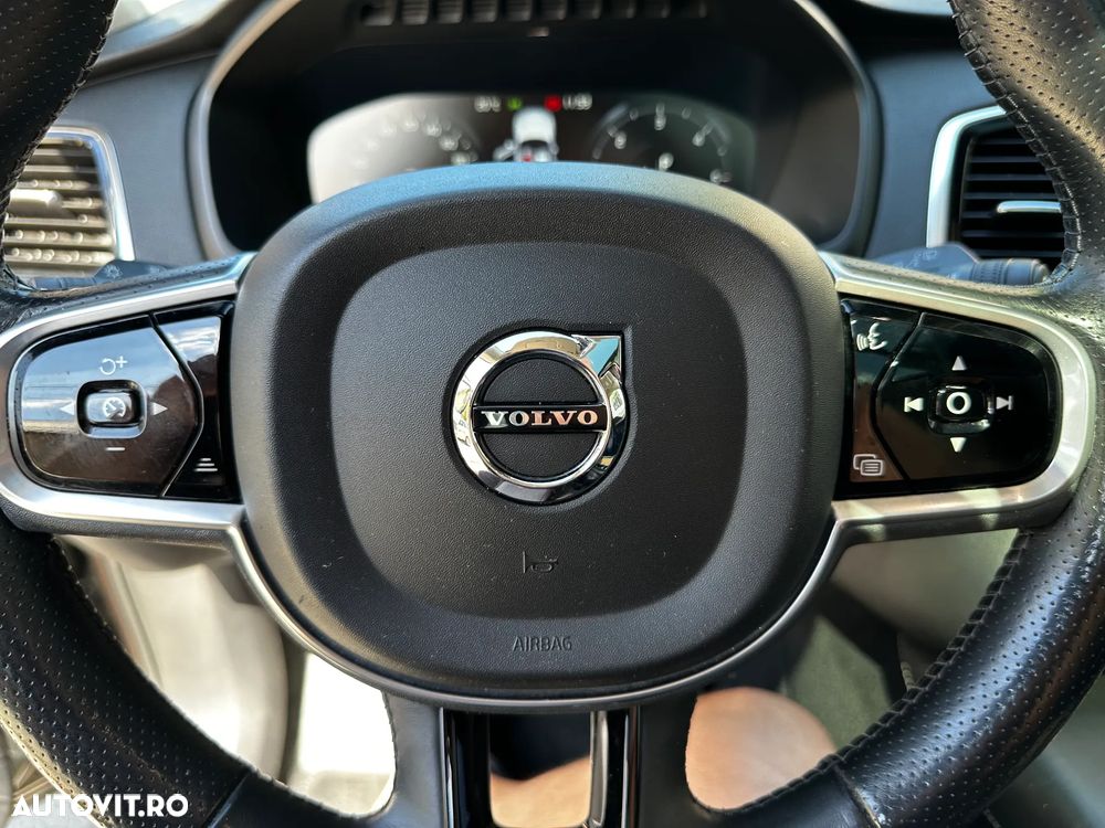 Volvo XC 90 D5 AWD Inscription - 32