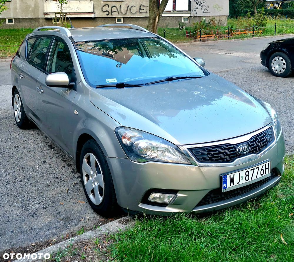 Kia Ceed 1.6 Crdi Comfort - 1