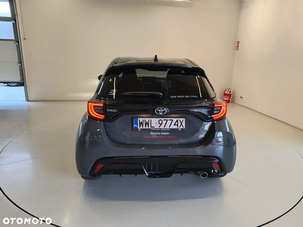 Toyota Yaris Hybrid 1.5 GR Sport - 9