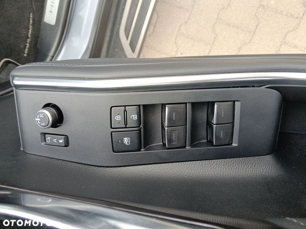 Toyota Highlander - 16