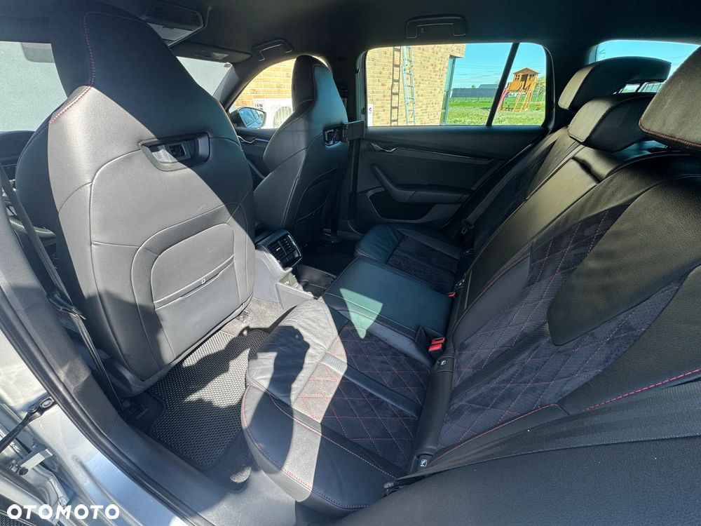 Skoda Octavia 2.0 TDI RS DSG - 19