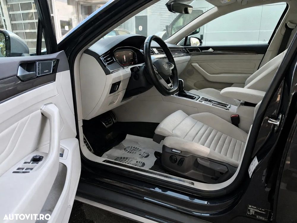 Volkswagen Passat - 22