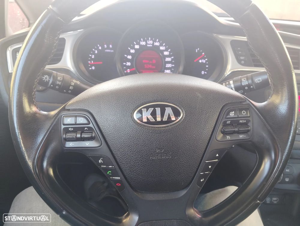 Kia Ceed SW 1.6 CRDi EX - 9