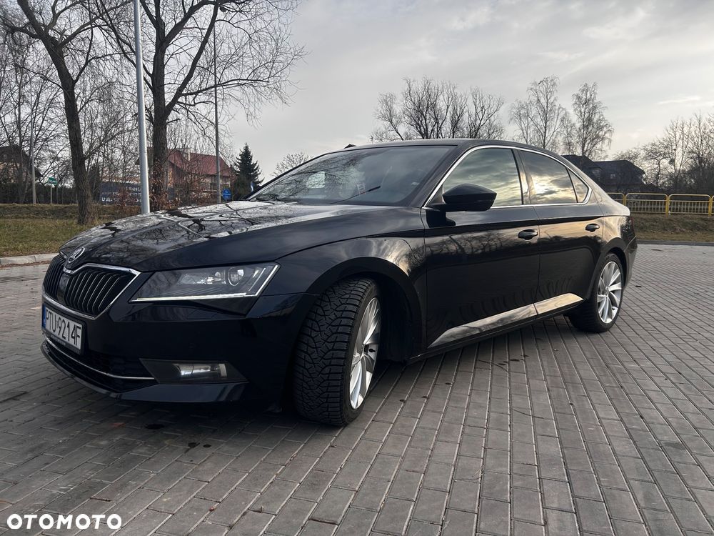 Skoda Superb 2.0 TDI Style DSG - 4