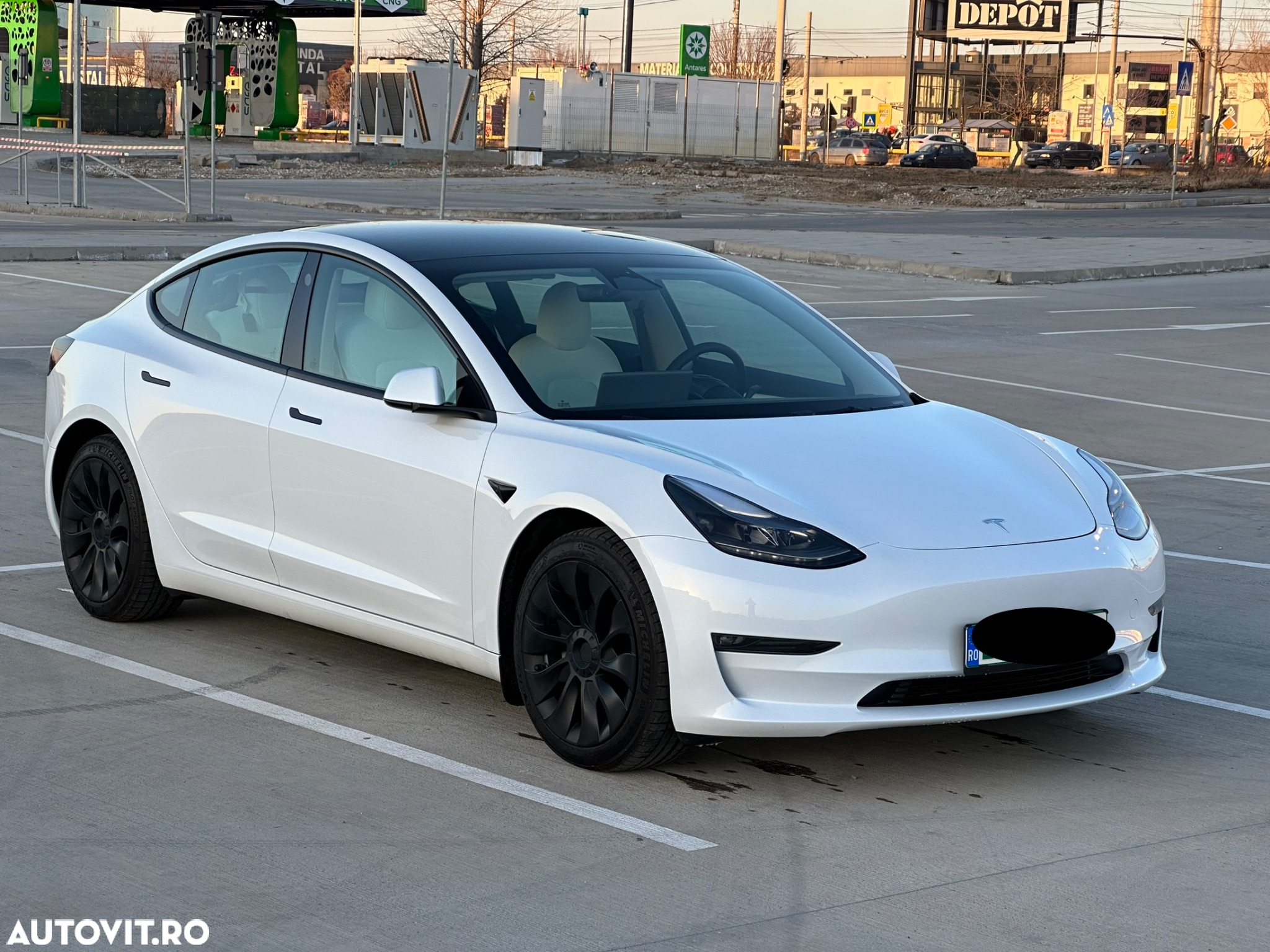 Tesla Model 3 AWD Long Range - 8