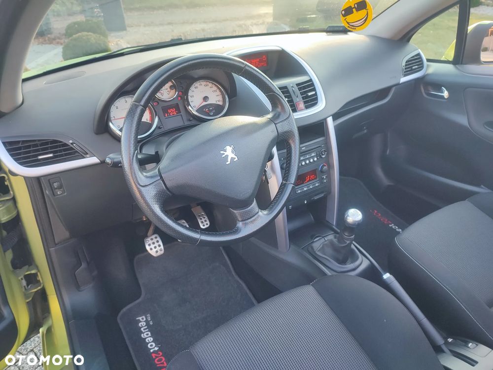 Peugeot 207 CC - 21