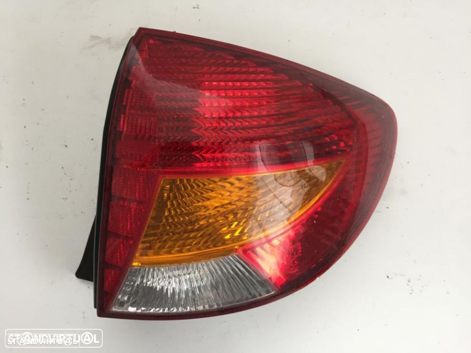 farol farolim direito kia rio - 1