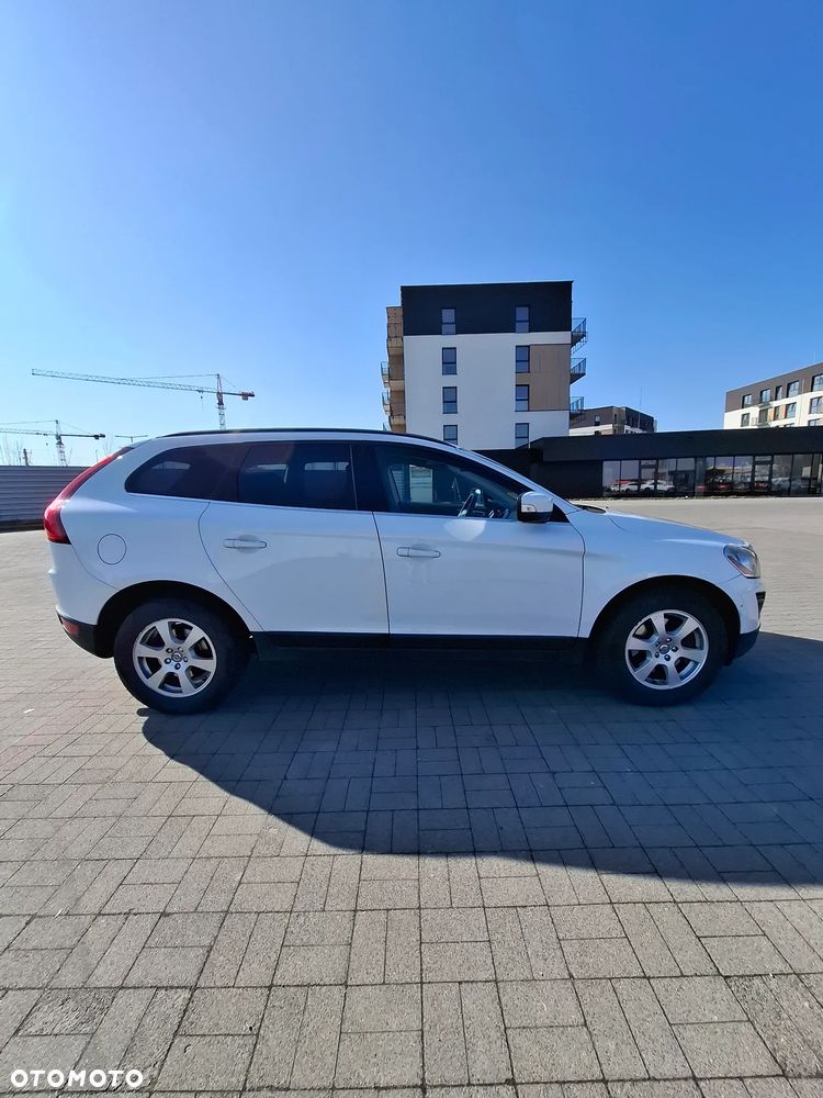 Volvo XC 60 2.4D AWD Momentum - 1