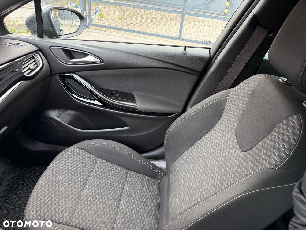 Opel Astra 1.6 BiTurbo D (CDTI) Start/Stop Business - 12