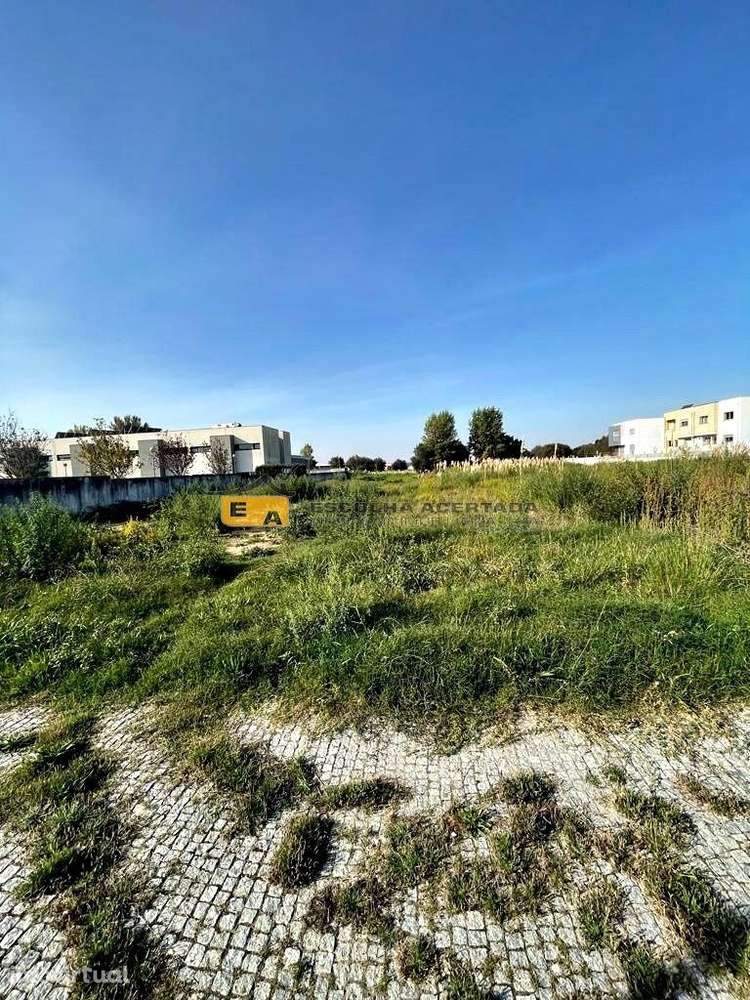 Terreno com projeto para edifício, Maia, Vila nova da telha - Grande imagem: 2/8