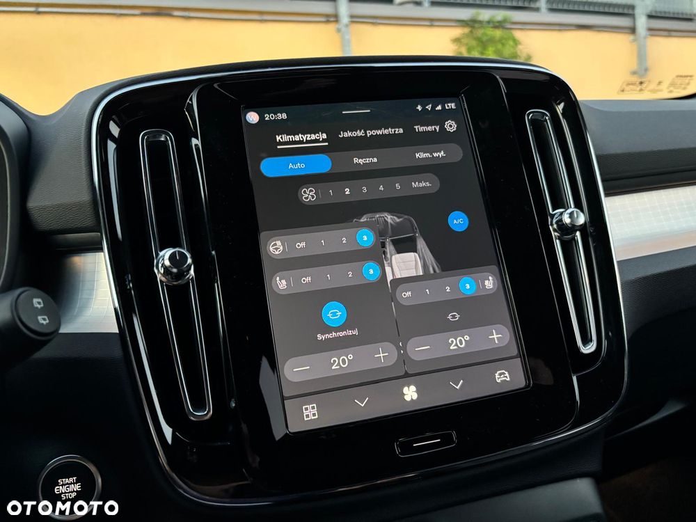 Volvo XC 40 B4 Ultra Black Edition - 33