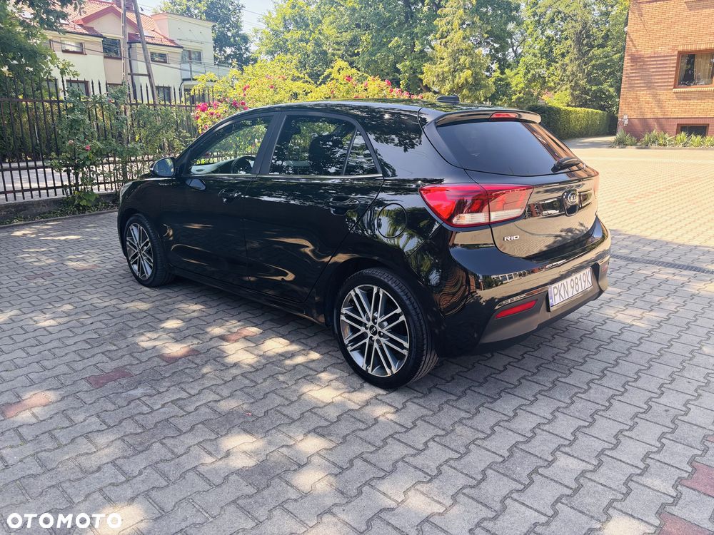 Kia Rio - 6
