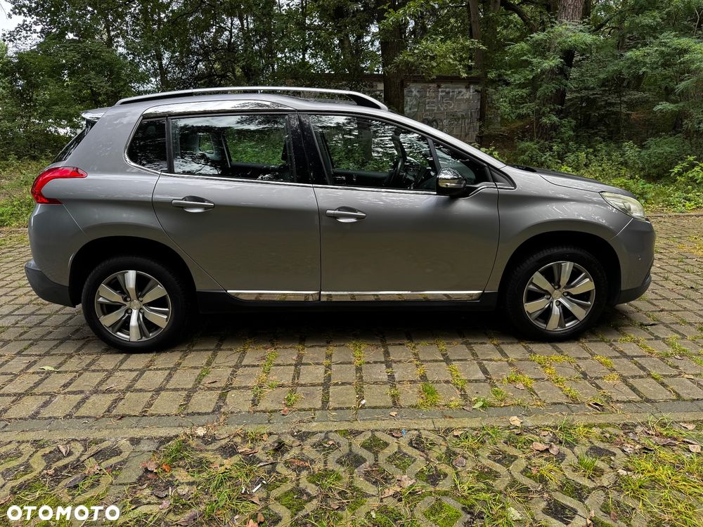 Peugeot 2008 - 9