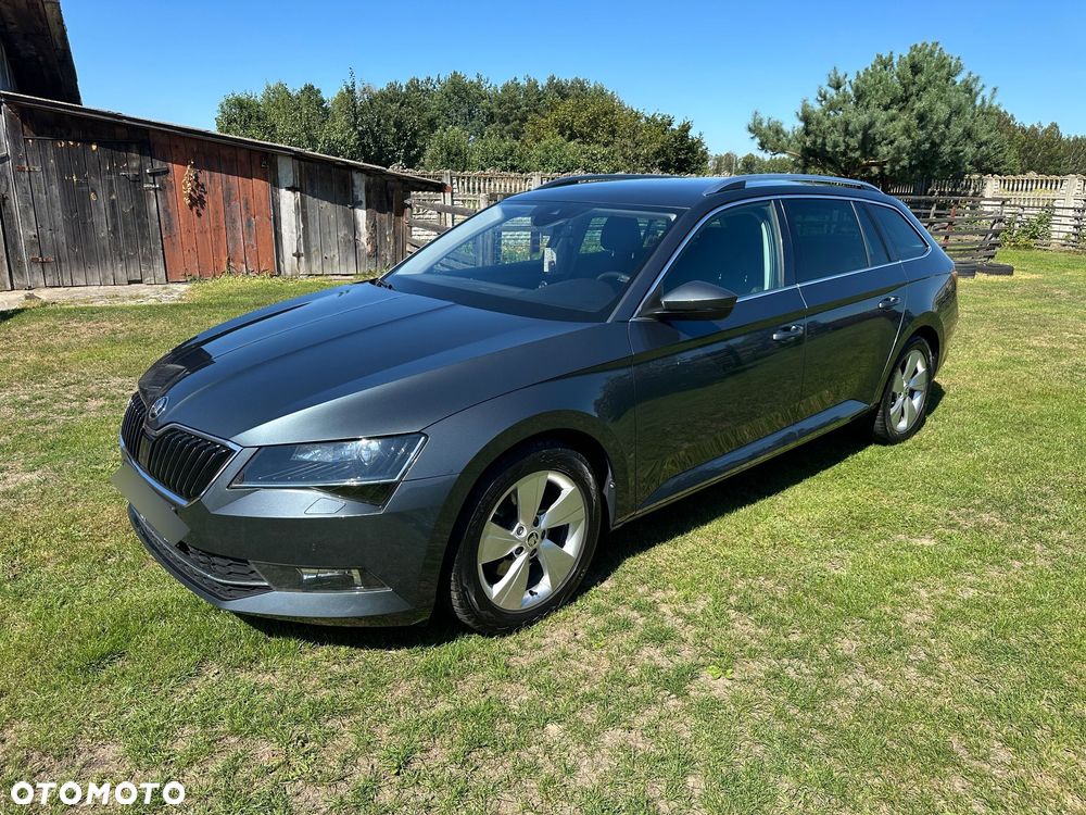 Skoda Superb 2.0 TDI DSG Ambition - 3