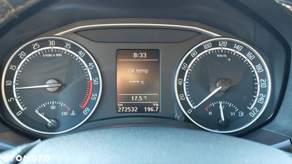 Skoda Octavia 2.0 TDI CR DPF RS - 9