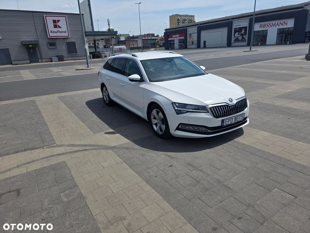 Skoda Superb 2.0 TDI SCR Style DSG - 3