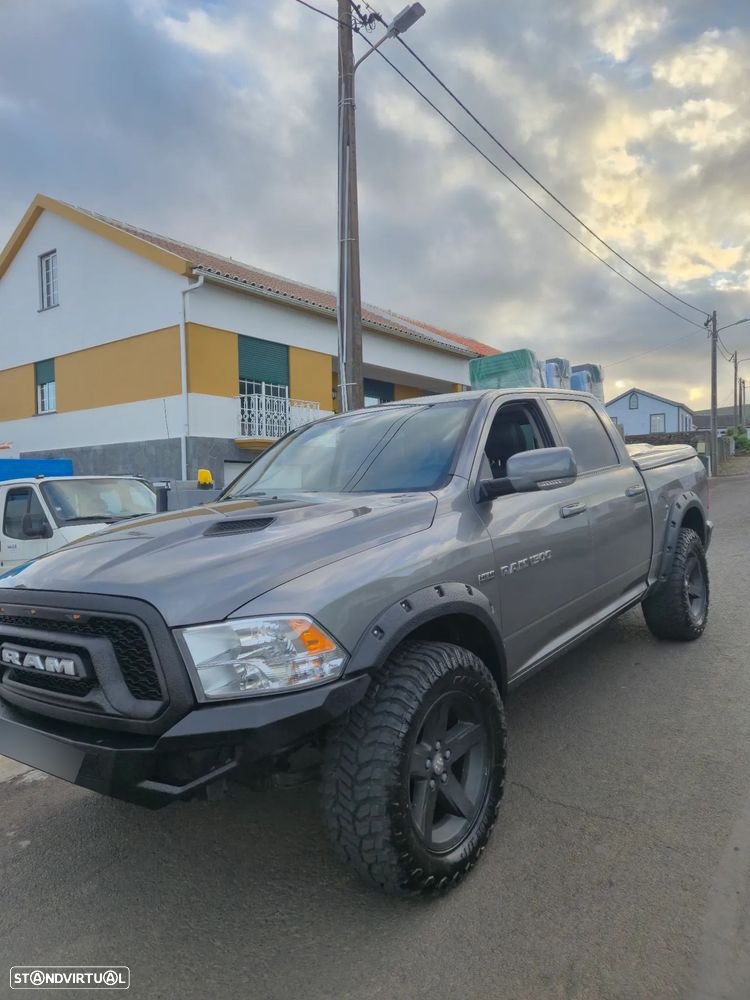Dodge RAM - 1