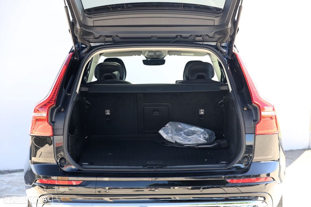 Volvo XC 60 2.0 T6 PHEV Essential AWD - 6