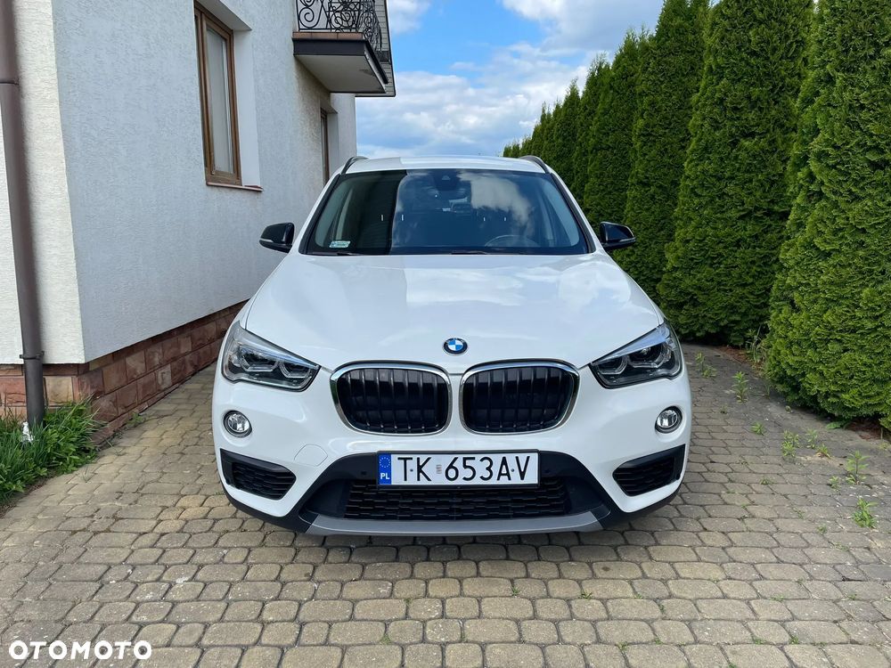 BMW X1 sDrive18i GPF Sport Line - 2