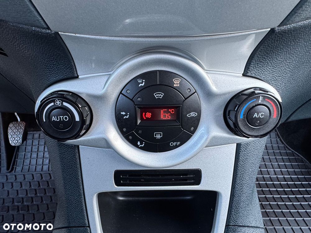 Ford Fiesta - 20