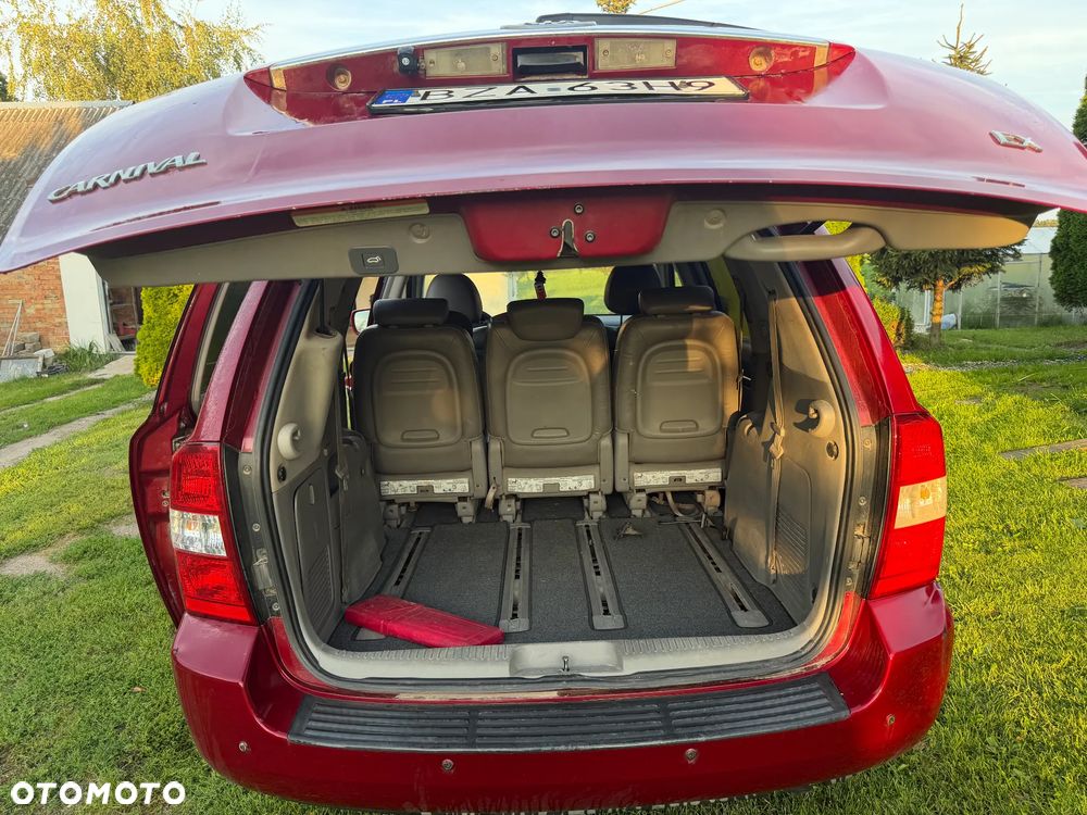 Kia Carnival 2.9 CRDi EX - 11