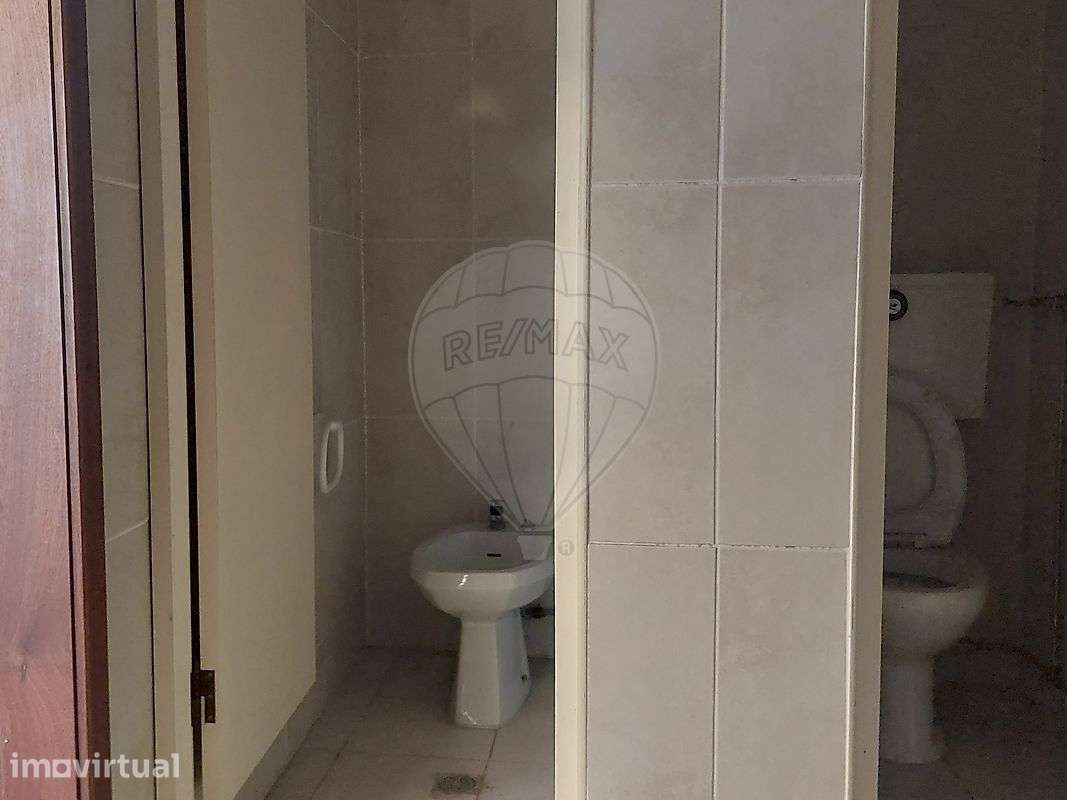 Armazém  para arrendamento - Grande imagem: 4/19