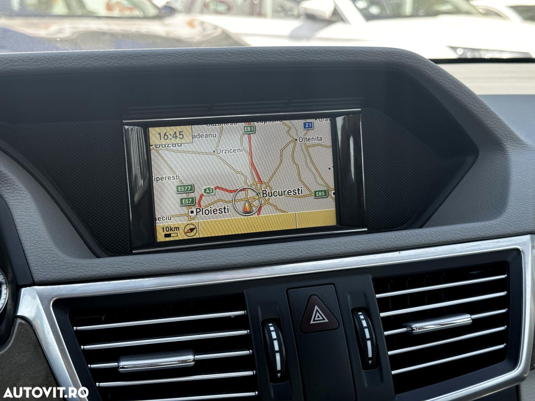 Mercedes-Benz E 200 CGI BlueEfficiency Automatik - 11