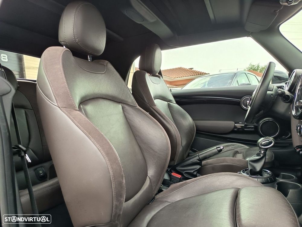 MINI Cabrio Cooper Premium Resolute Edition Auto - 25