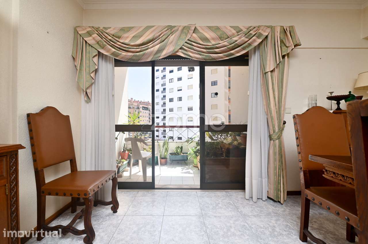 Apartamento T3 em Massamá - Grande imagem: 3/22