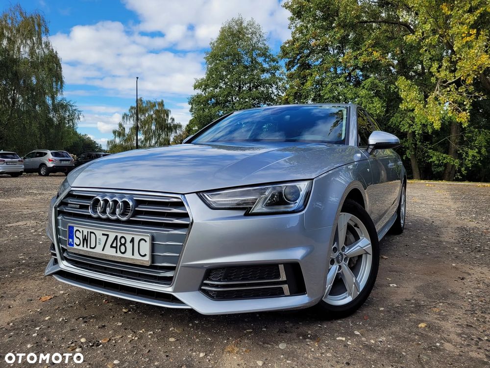 Audi A4 - 1