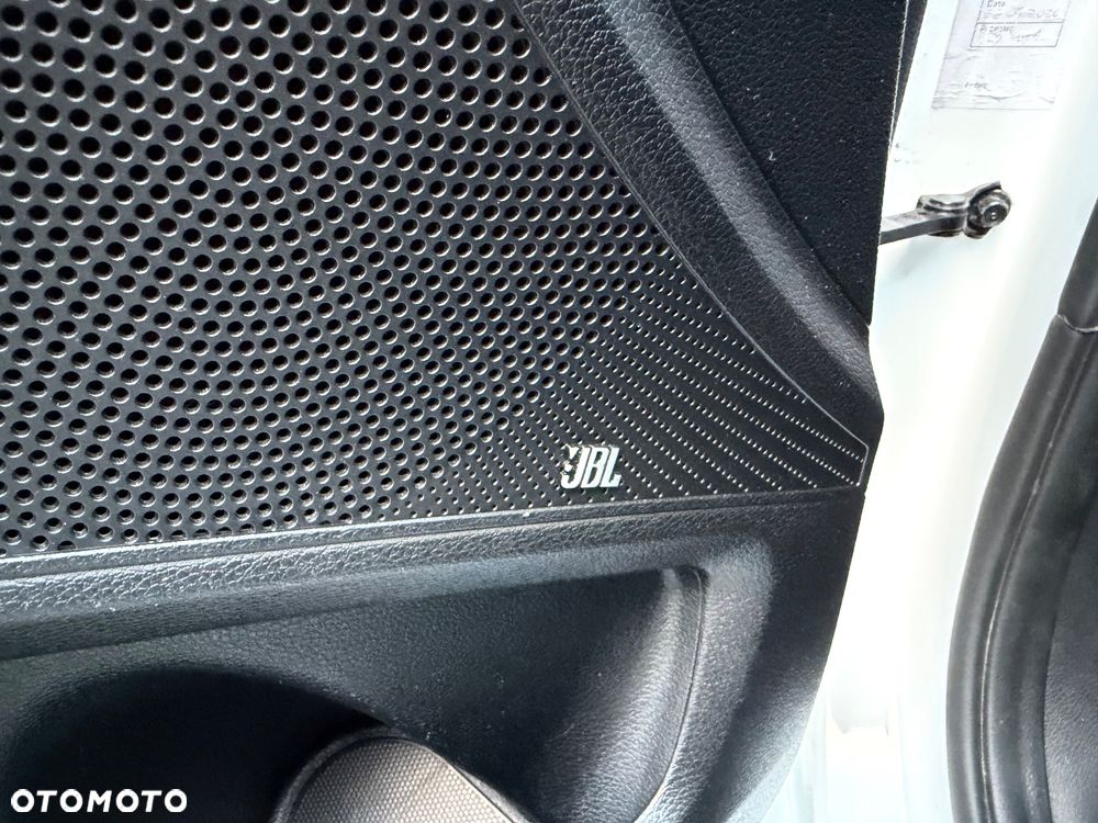 Kia Ceed 1.5 T-GDI Business Line DCT - 34