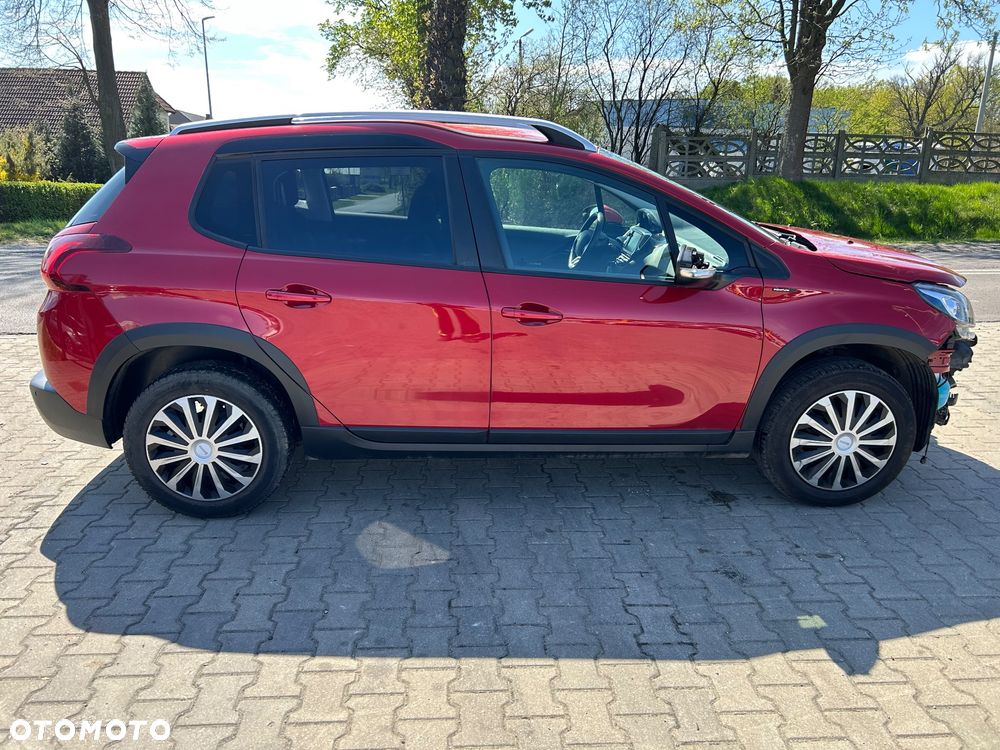 Peugeot 2008 BlueHDi 100 STOP & START Signature - 2
