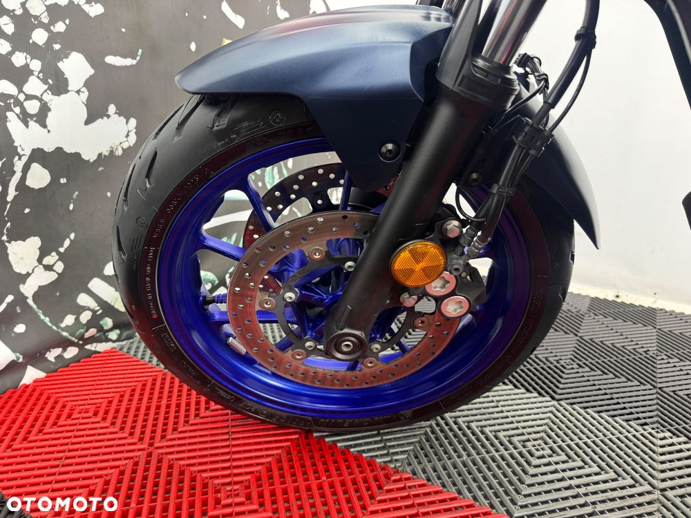 Yamaha MT - 9