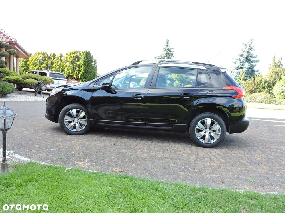 Peugeot 2008 1.2 Pure Tech Active S&S - 12
