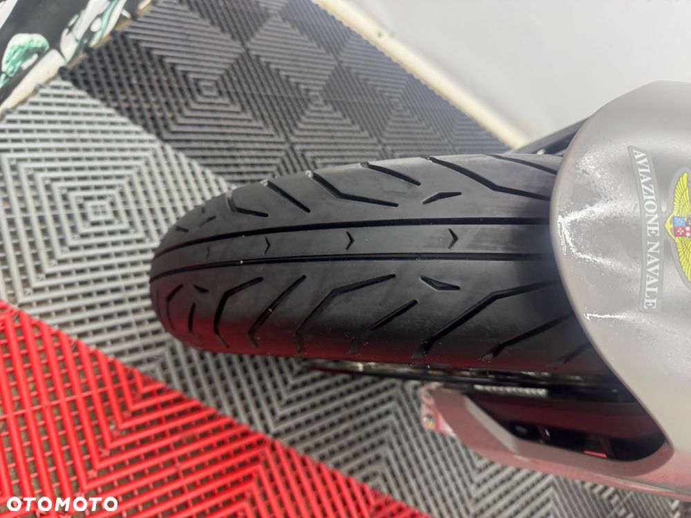 Moto Guzzi V100 Mandello - 10