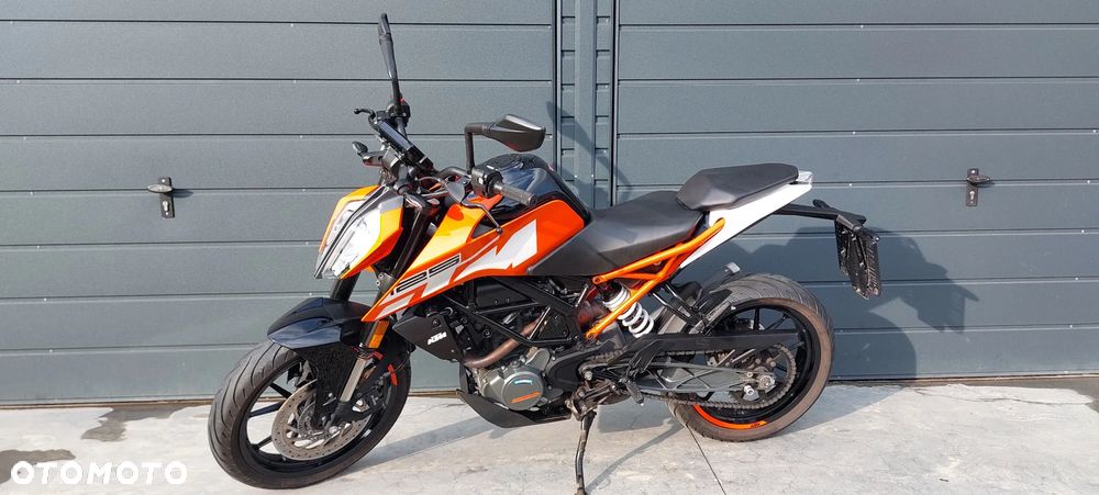 KTM Duke 125 - 20